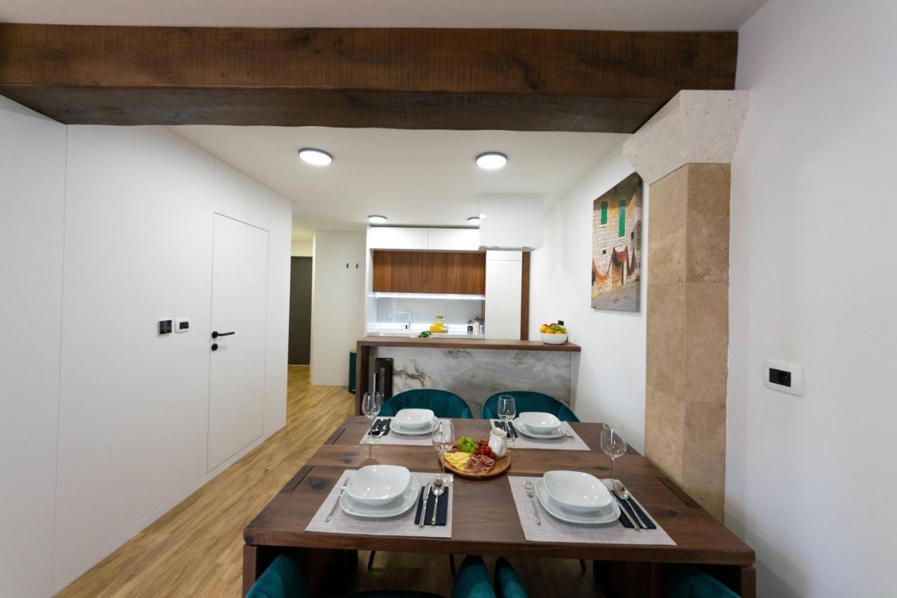 Apartman 7 ポヴィヤ エクステリア 写真